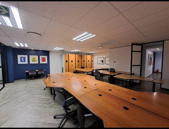 126M² OFFICE TO LET IN ILLOVO
